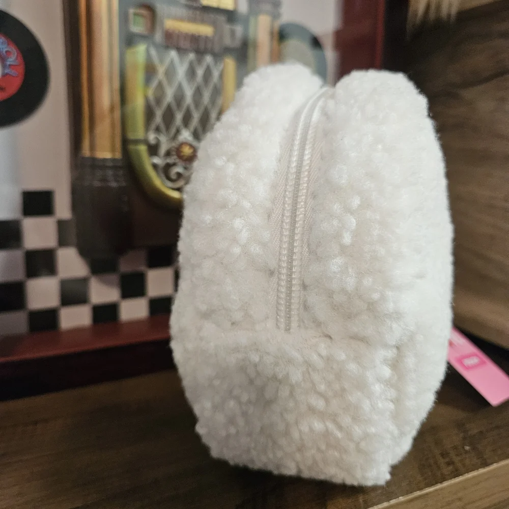 Heart Design White Pouch NWT